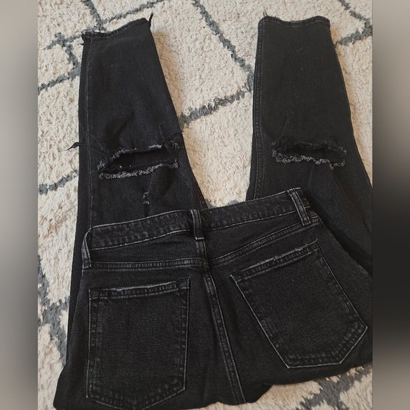 Abercrombie & Fitch The Mom High Rise With Distressing Size 27 Or 4 - Picture 3 of 4
